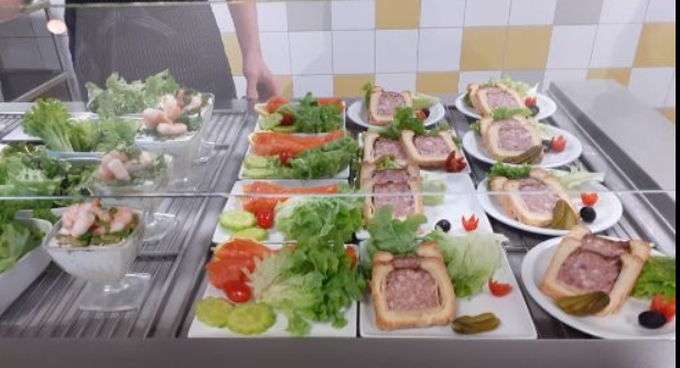 Le repas de Noël préparé par les élèves de CAP 1 PSR