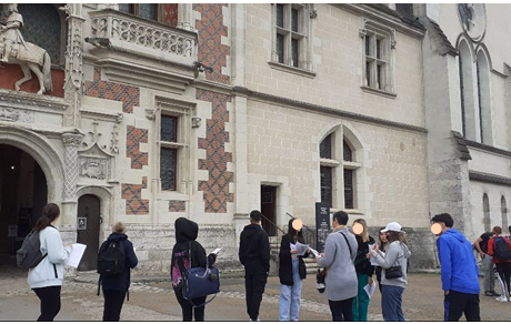 Sortie pédagogique et historique à Blois pour 3 classes de 1ère Bac Pro